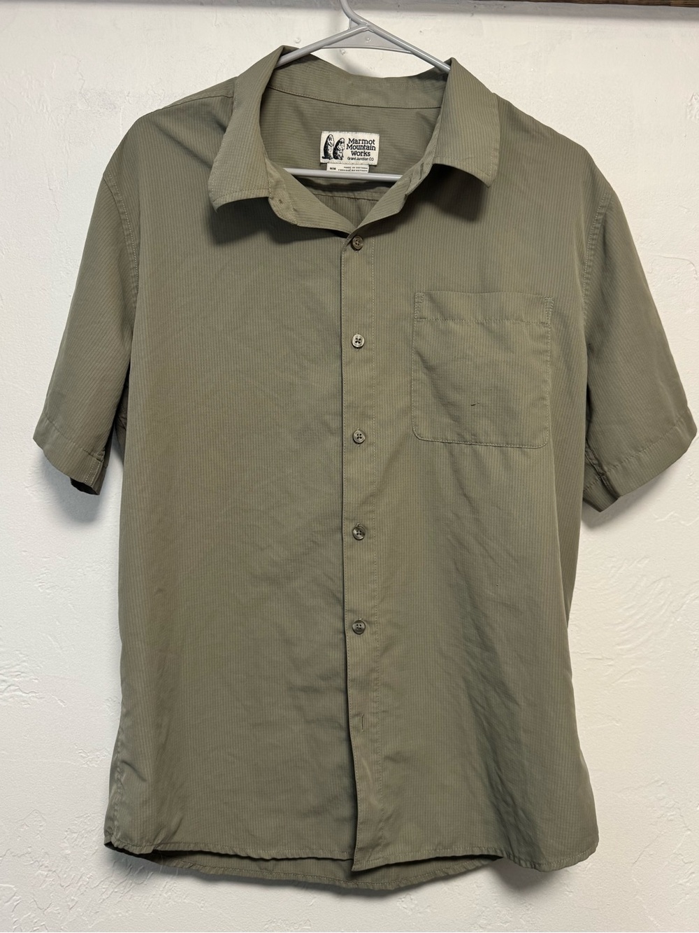 Marmot Olive Green Short-Sleeve Button-Down Shirt
